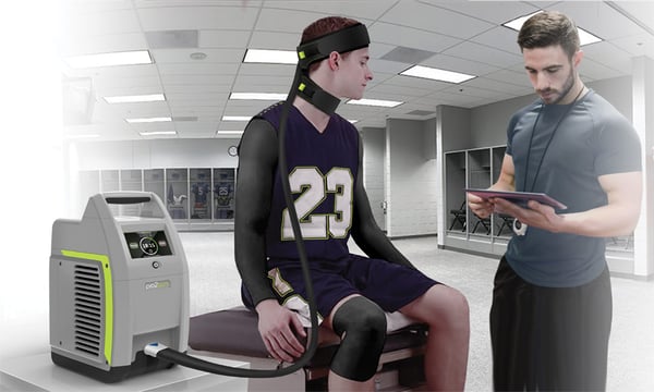 Training treating an athlete for concussion with Pro-2-Cool.
