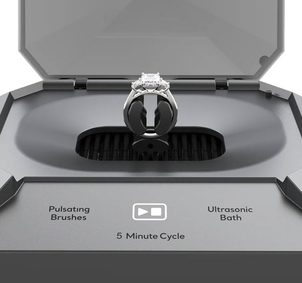 GemOasis holds rings securely GemOasis holds rings securely