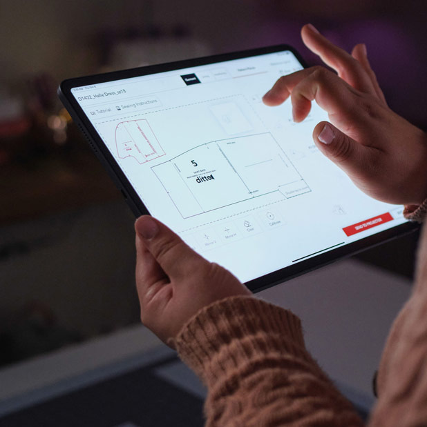 Sewist using the Ditto Pattern Projection system